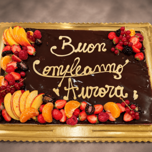 Torta al cioccolato con frutti di bosco-pasticceria-saint-honore